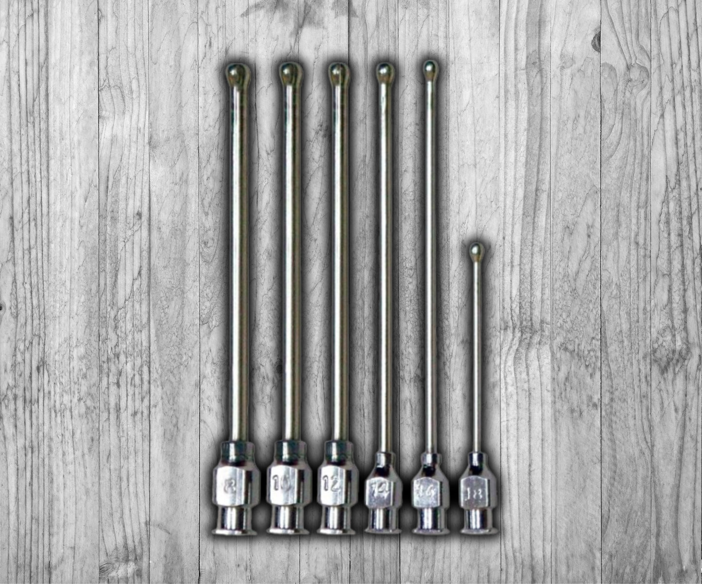 Vetafarm Crop Needles in assorted sizes for bird feeding and medication, compatible with plastic Luer Slip syringes.