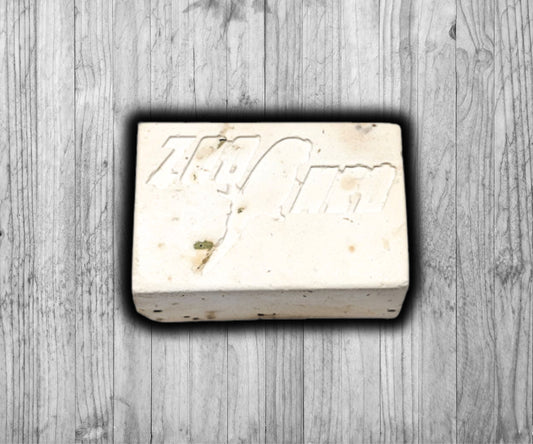 Zoo Med Mealworm Bird Banquet Mineral Block Small – calcium and mealworm block for birds with twist tie mount